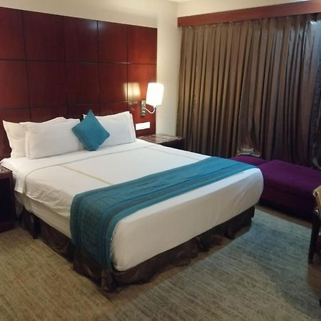 Skycity Hotel Gurgaon Ngoại thất bức ảnh