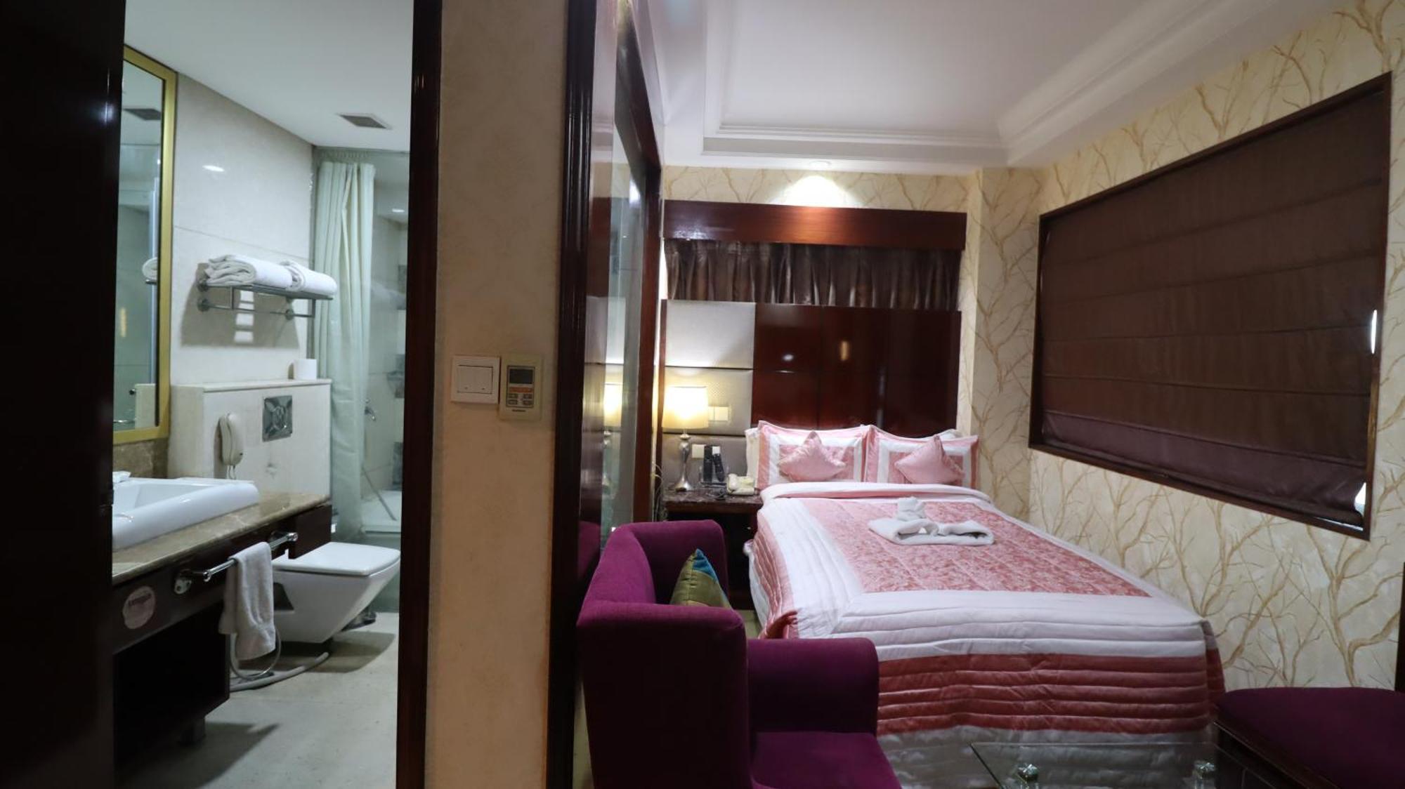 Skycity Hotel Gurgaon Ngoại thất bức ảnh