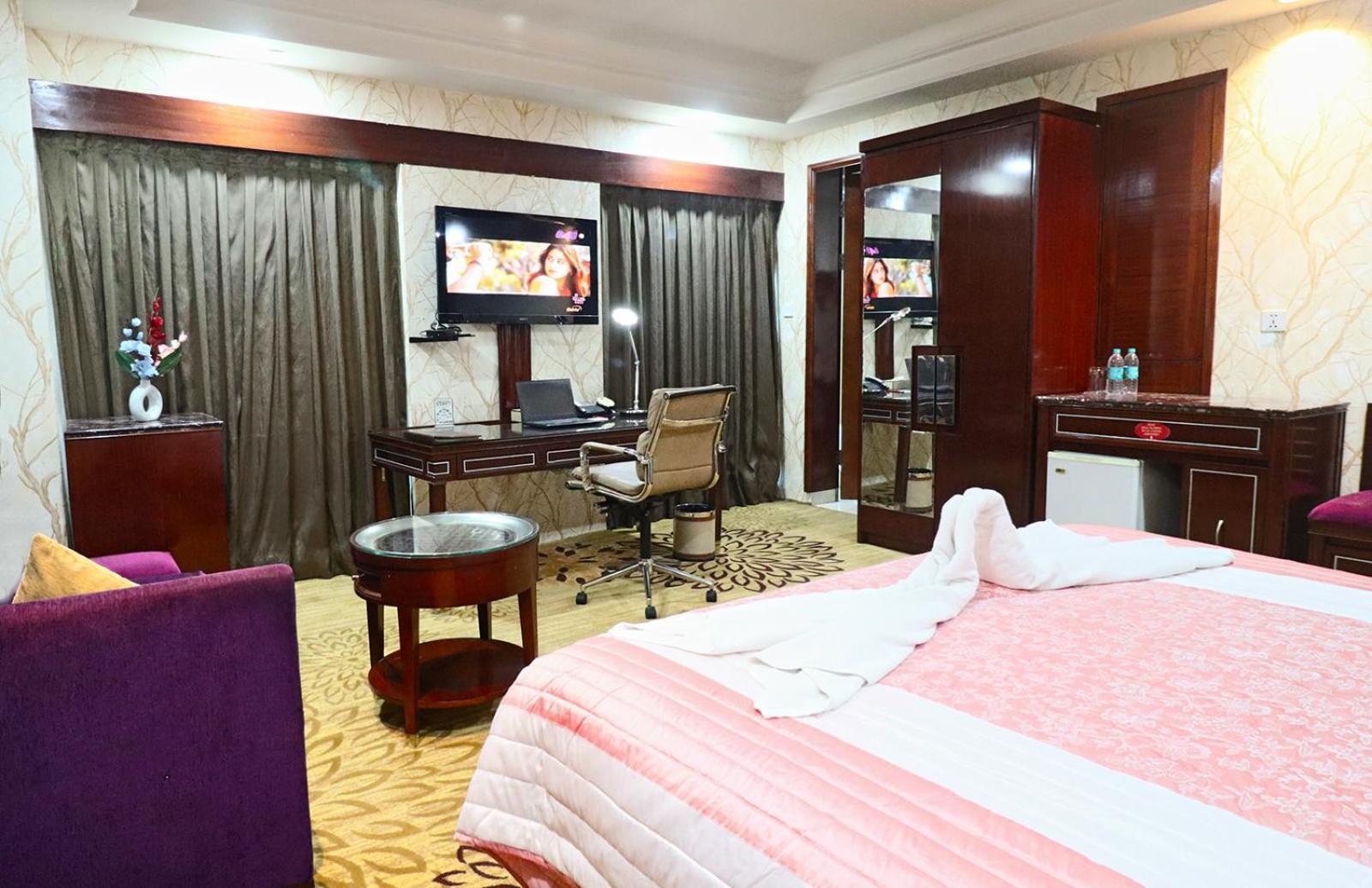 Skycity Hotel Gurgaon Ngoại thất bức ảnh