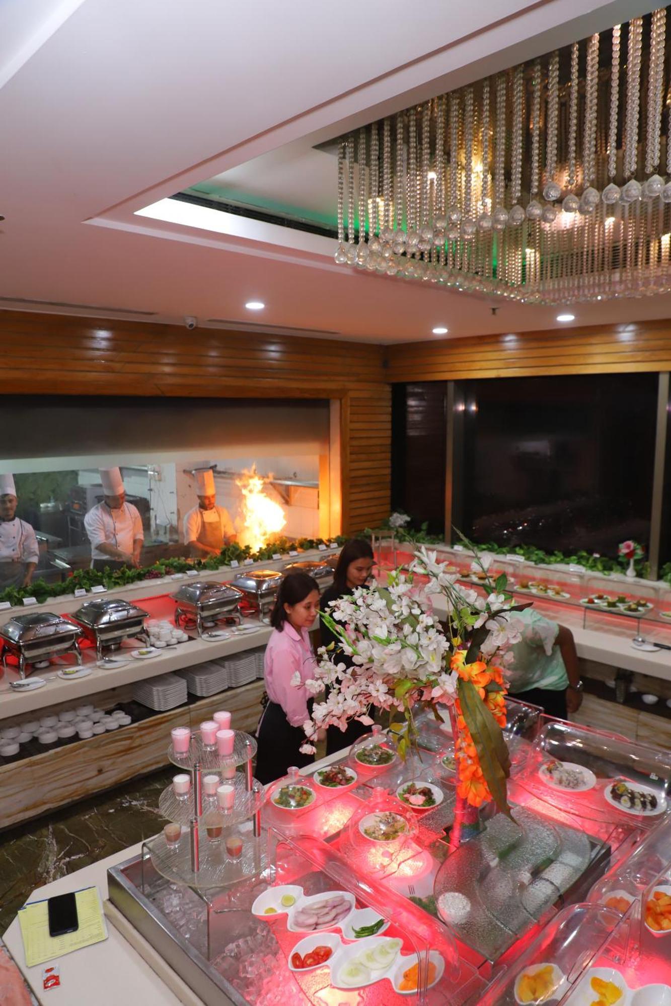 Skycity Hotel Gurgaon Ngoại thất bức ảnh