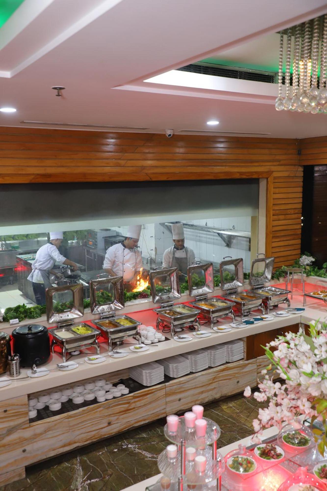 Skycity Hotel Gurgaon Ngoại thất bức ảnh